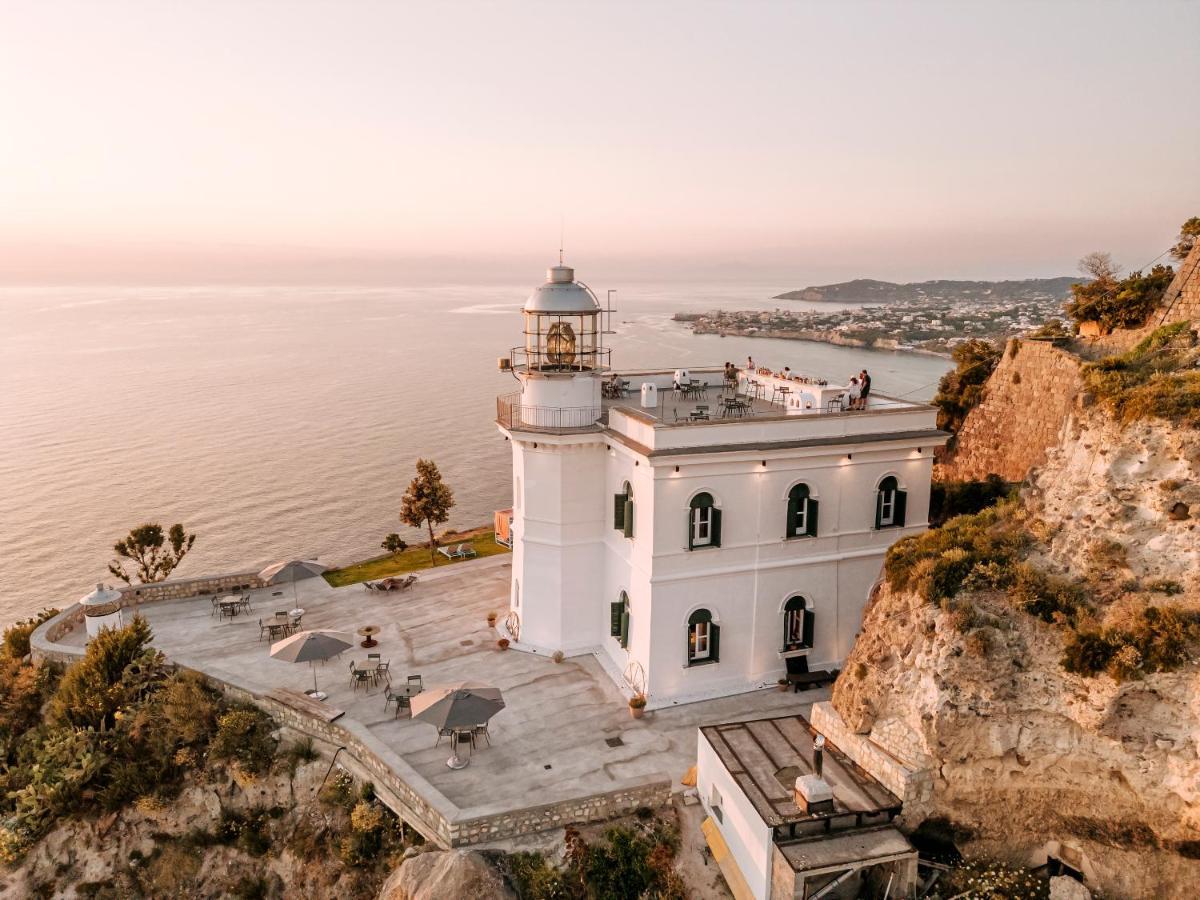 Faro Punta Imperatore Forio  Luaran gambar