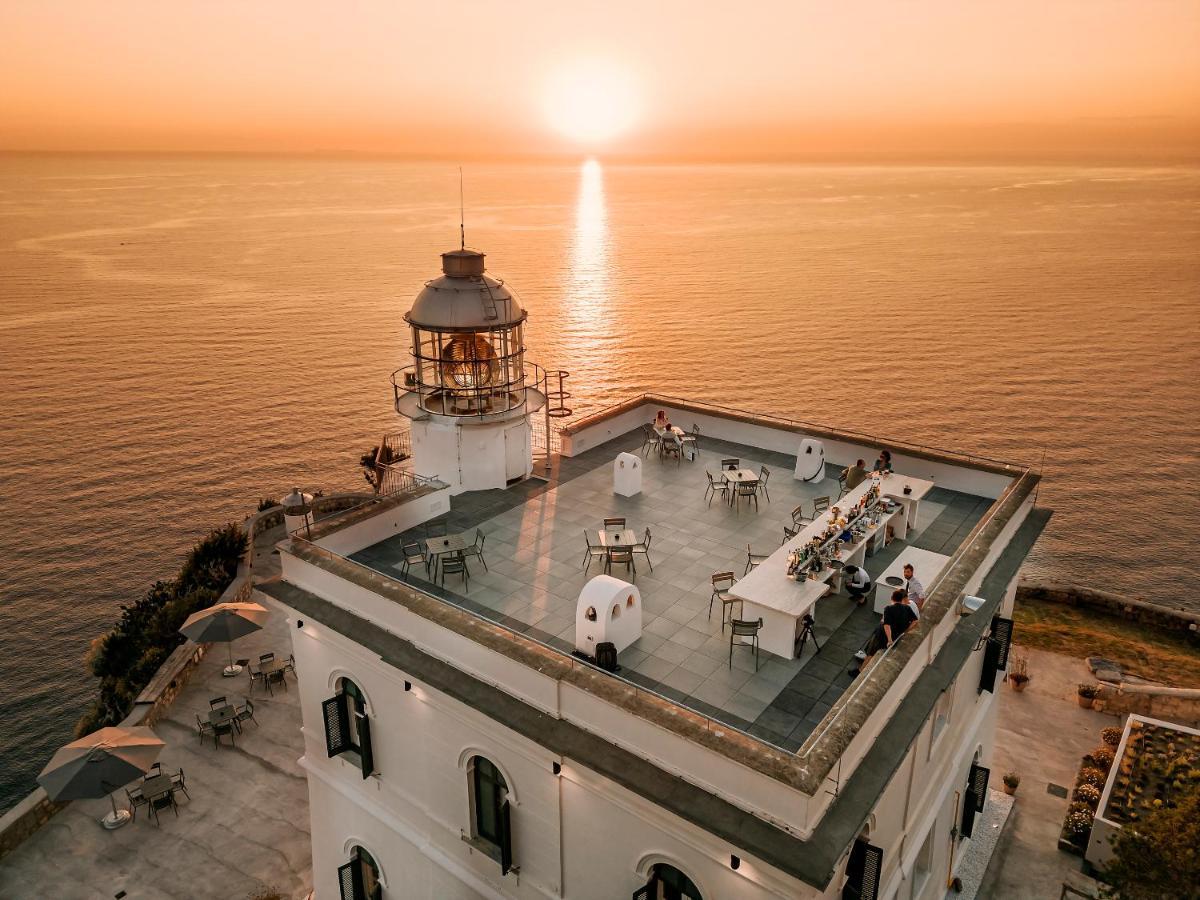 Faro Punta Imperatore Forio  Luaran gambar